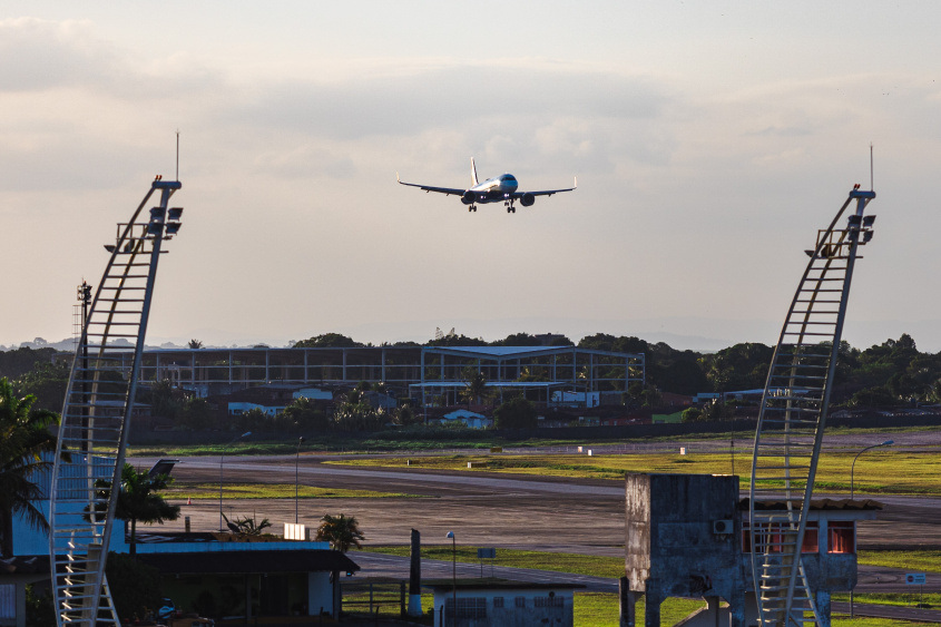 Voo com destino a Maceió faz pouso de emergência em Brasília após problema técnico