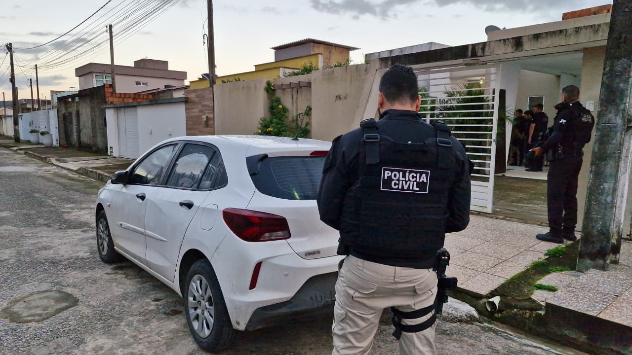 PC desmonta esquema de furto de veículos com uso de documentos falsos no Detran e DMTT