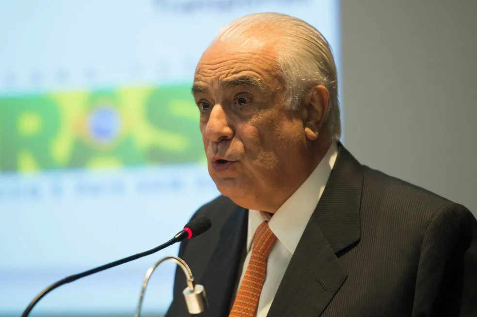 Deputado é expulso do PL após elogiar Moraes e criticar Trump