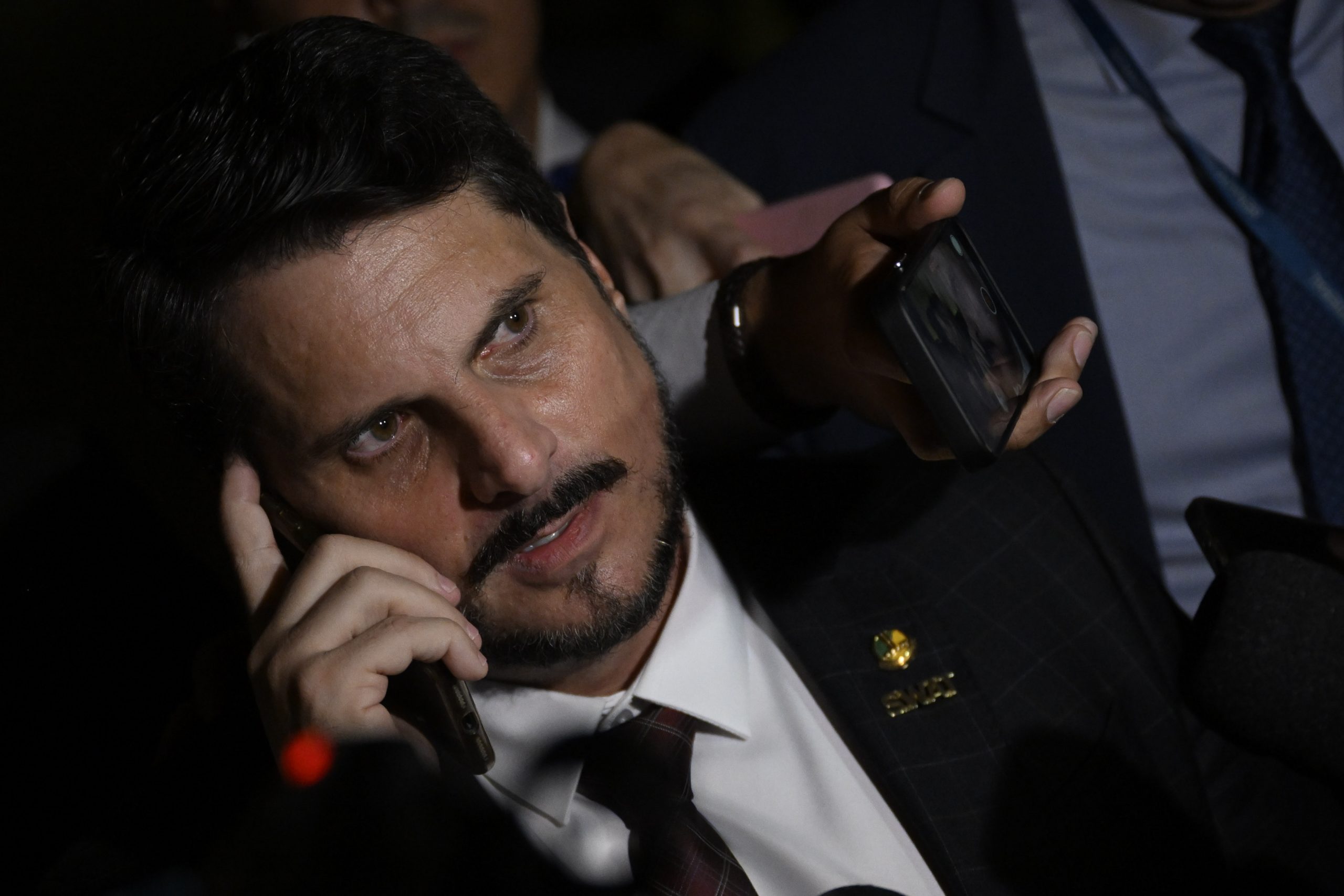Moraes revoga tornozeleira eletrônica e libera redes de Marcos do Val