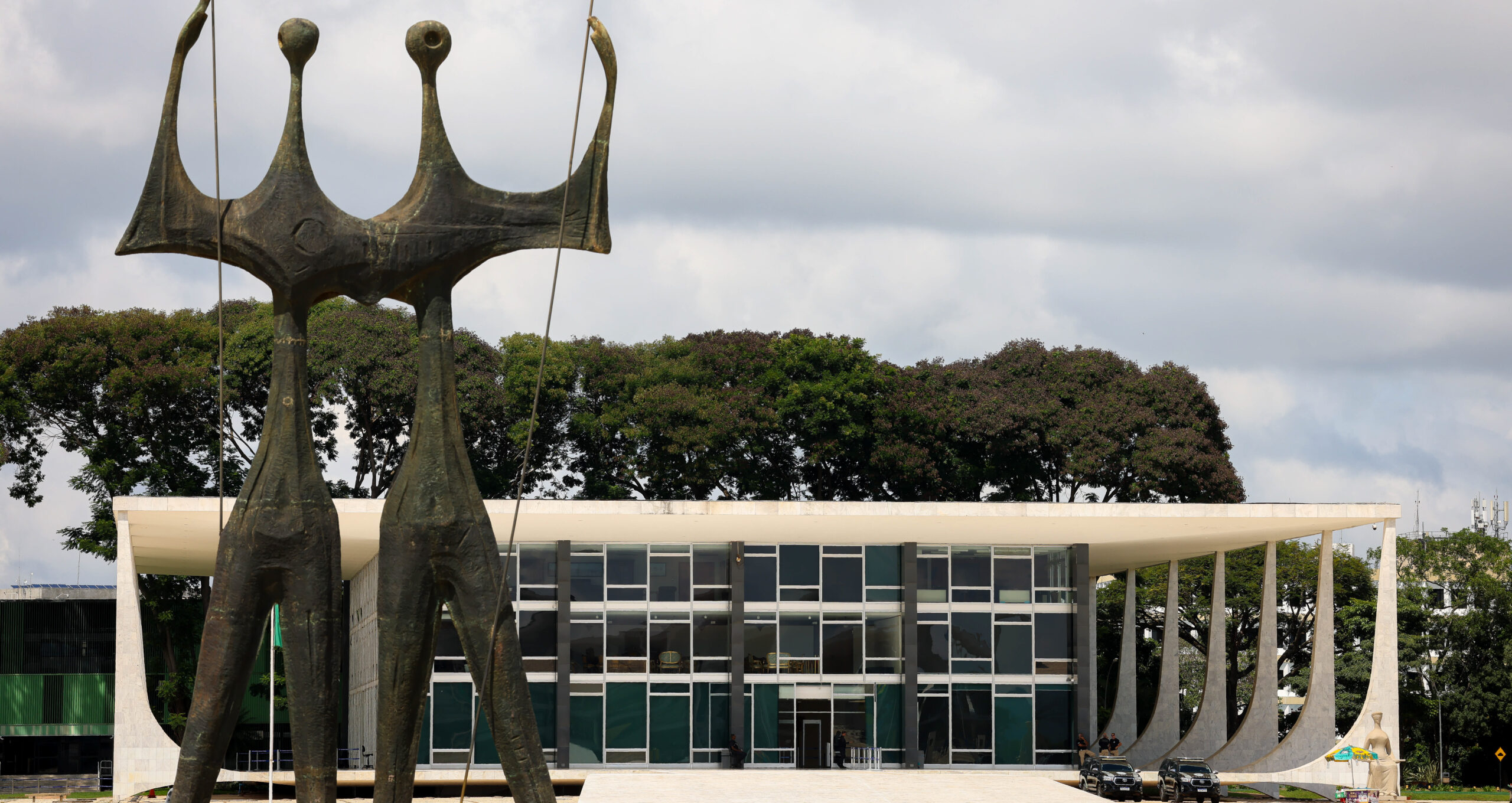 Justiça determina multa para pai que ignora convivência com filho