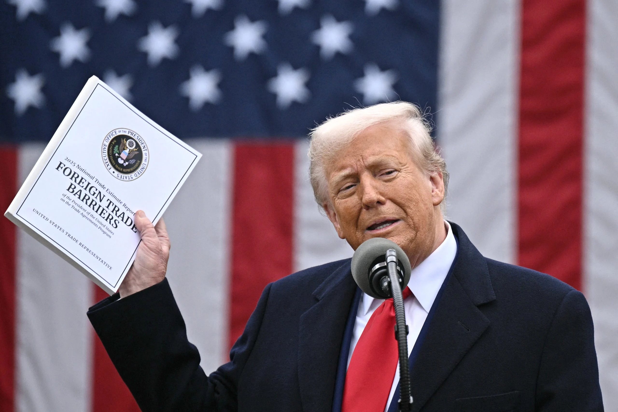 EUA podem encerrar negócios comerciais com a China, diz Trump
