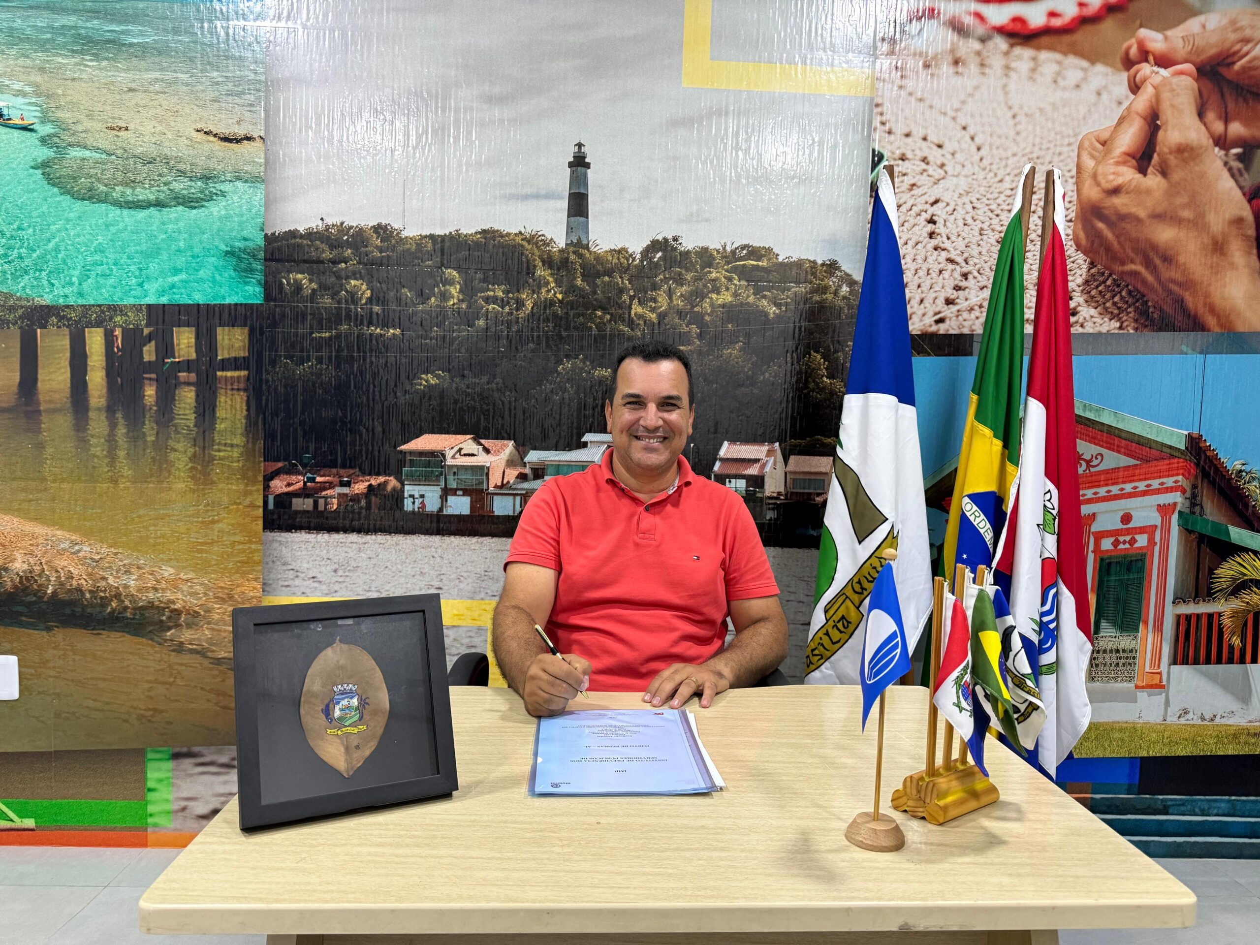 Prefeito Allan de Jesus realiza feito inédito e aposentados do município passam a receber dentro do mês trabalhado