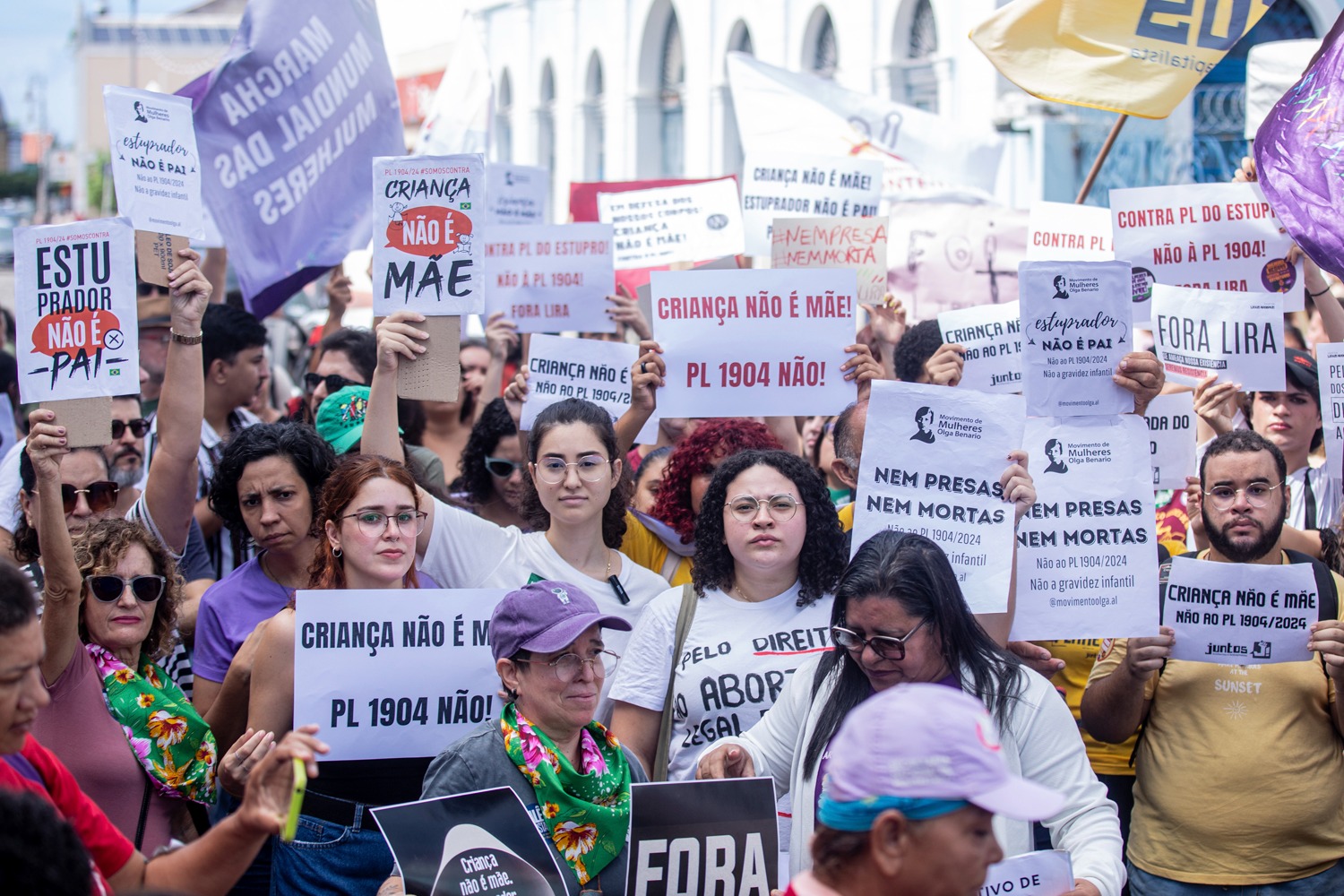 Agosto Lilás é lei em Maceió: campanha permanente contra a violência às mulheres foi proposta por Teca Nelma