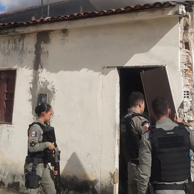 Mulher é presa em Arapiraca por agredir ex-companheiro e tentar incendiar casa