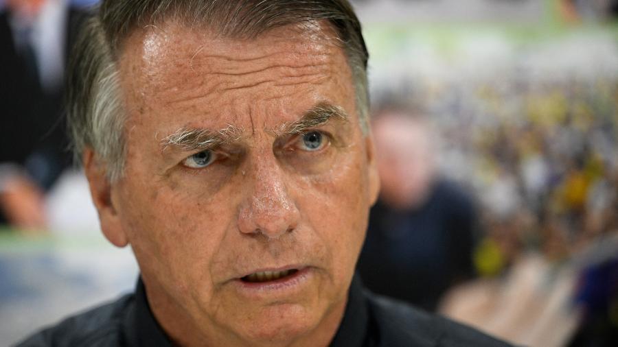 STF condena Bolsonaro a 27 anos de prisão