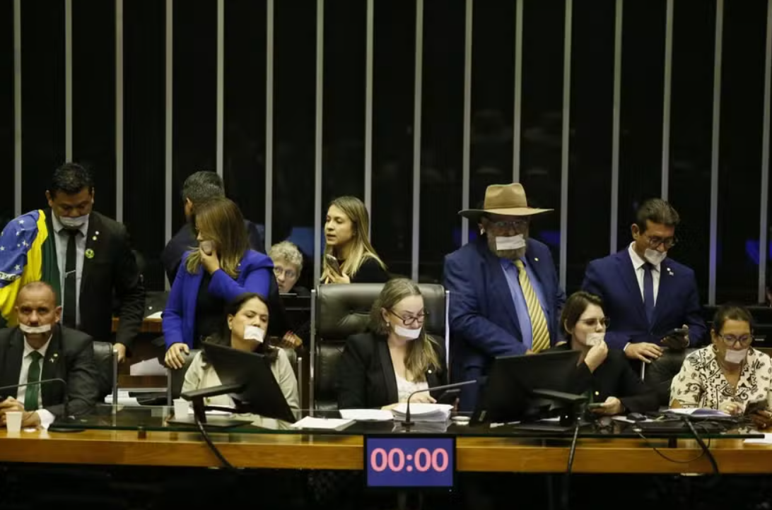 Governo admite possibilidade de anistia ir ao plenário da Câmara