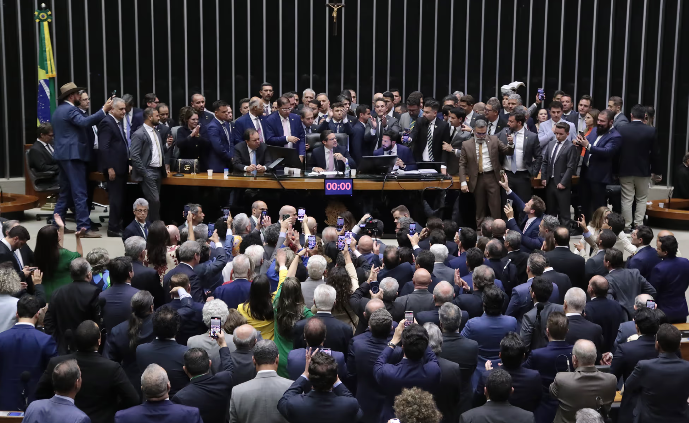 Veja como deputados alagoanos votaram sobre a PEC da Blindagem