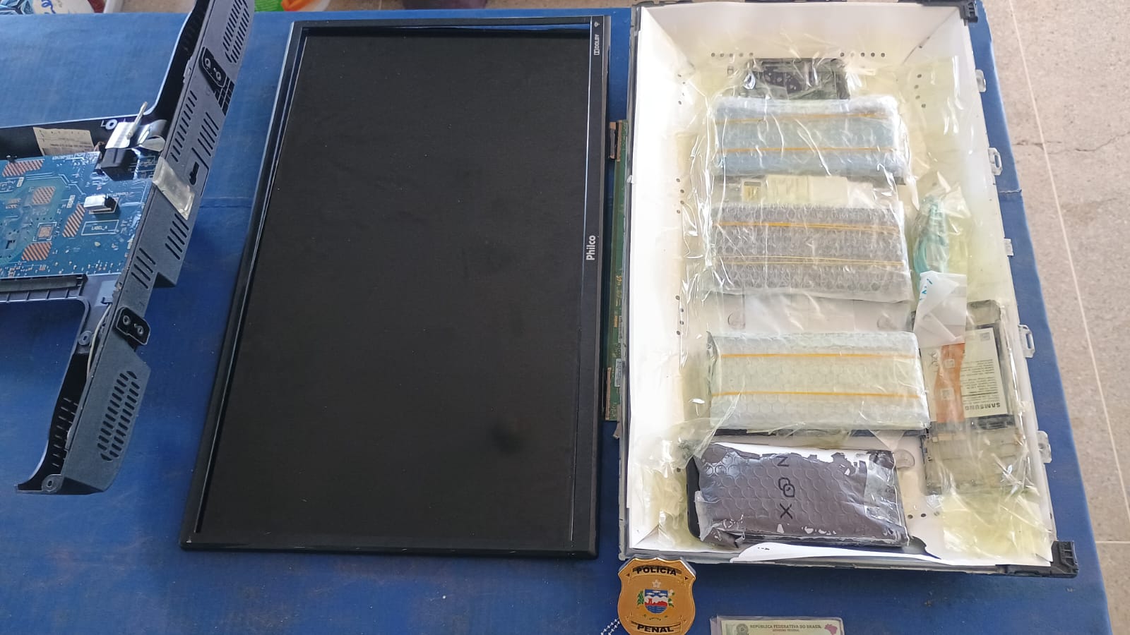 Visitantes são presos ao tentar entrar com celulares escondidos em TVs no presídio Baldomero Cavalcanti