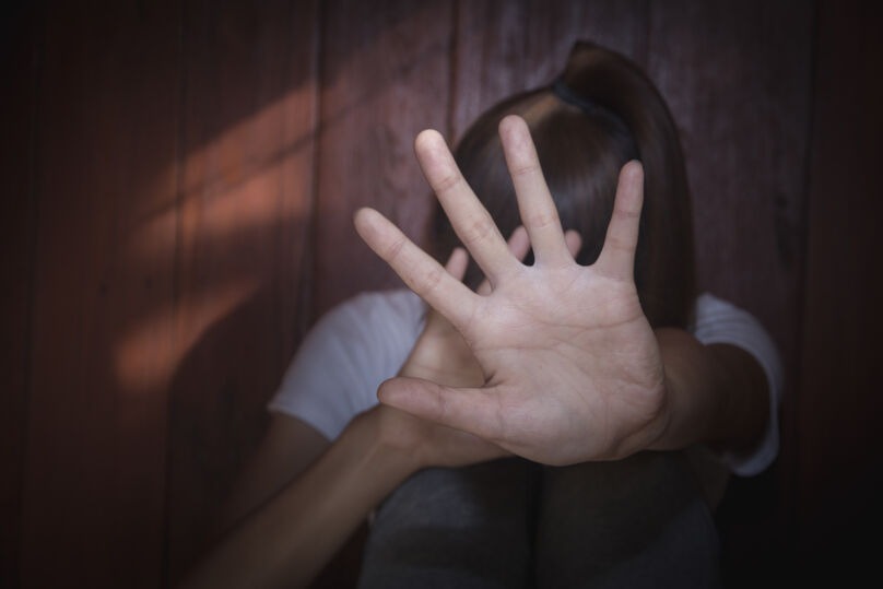 Adolescente é dopada e estuprada por quatro homens em Quebrangulo