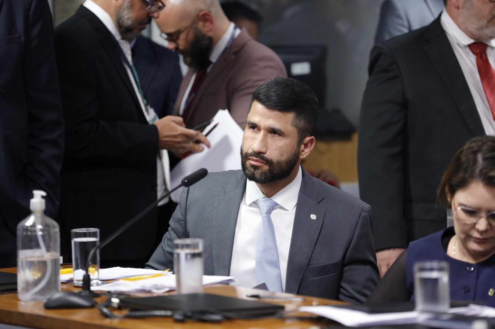 Deputado Fabio Costa confronta Carlos Lupi na CPMI do INSS e expõe falhas na gestão