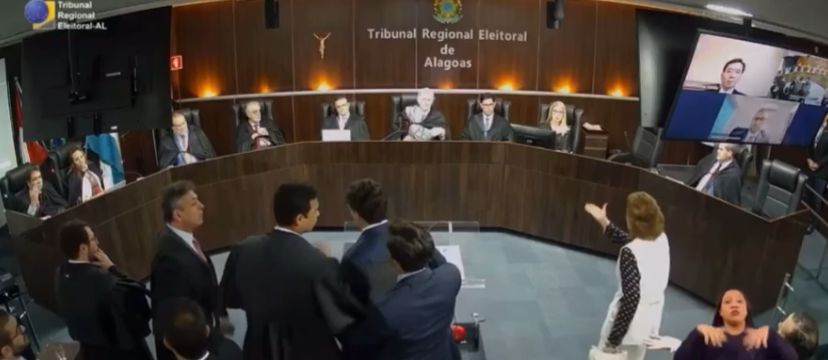 “Chama a polícia para tirar os dois”: desembargador presidente do TRE suspende sessão durante julgamento