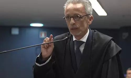 Advogado de Mauro Cid pede que todos direitos de colaboração premiada sejam cumpridos