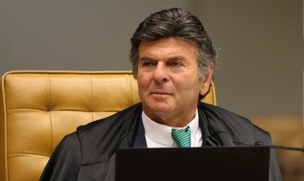 Fux vota por condenação de Braga Netto por abolição do Estado Democrático de Direito