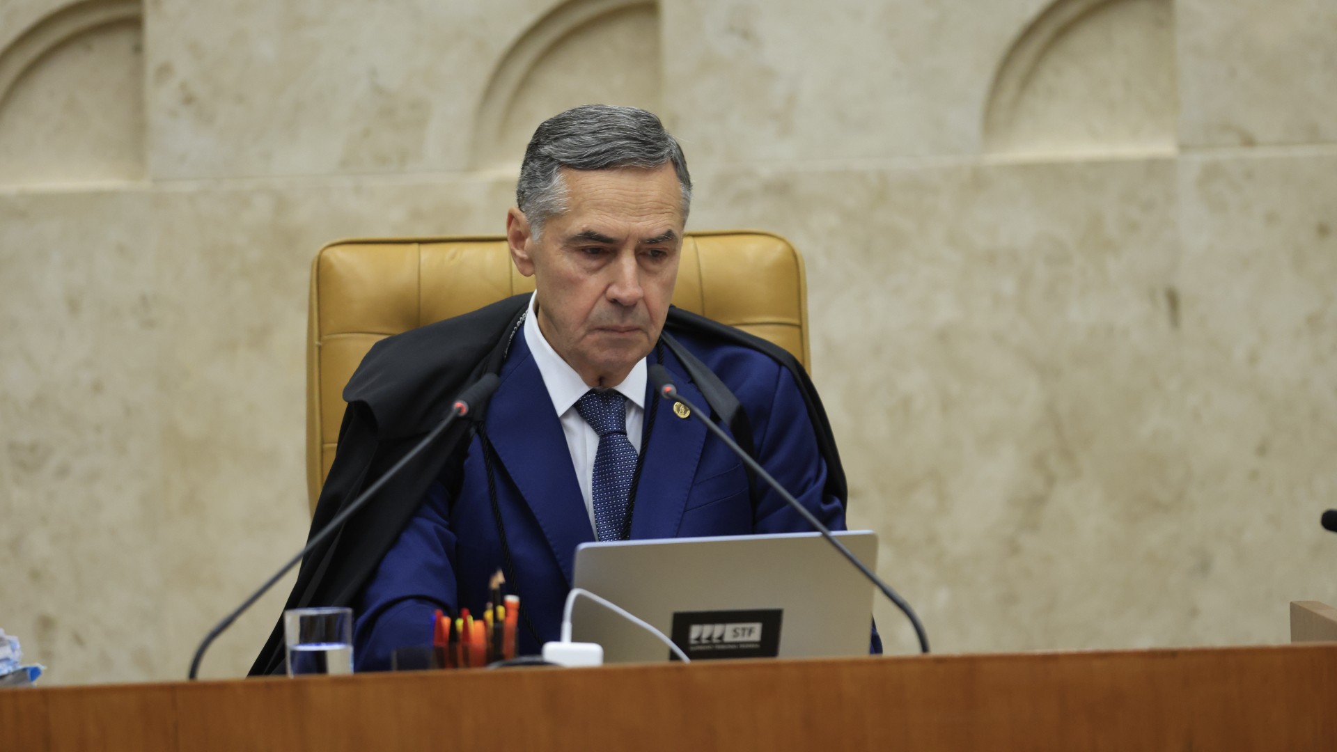 STF aprova reajuste salarial parcelado para servidores, mas perdas permanecem