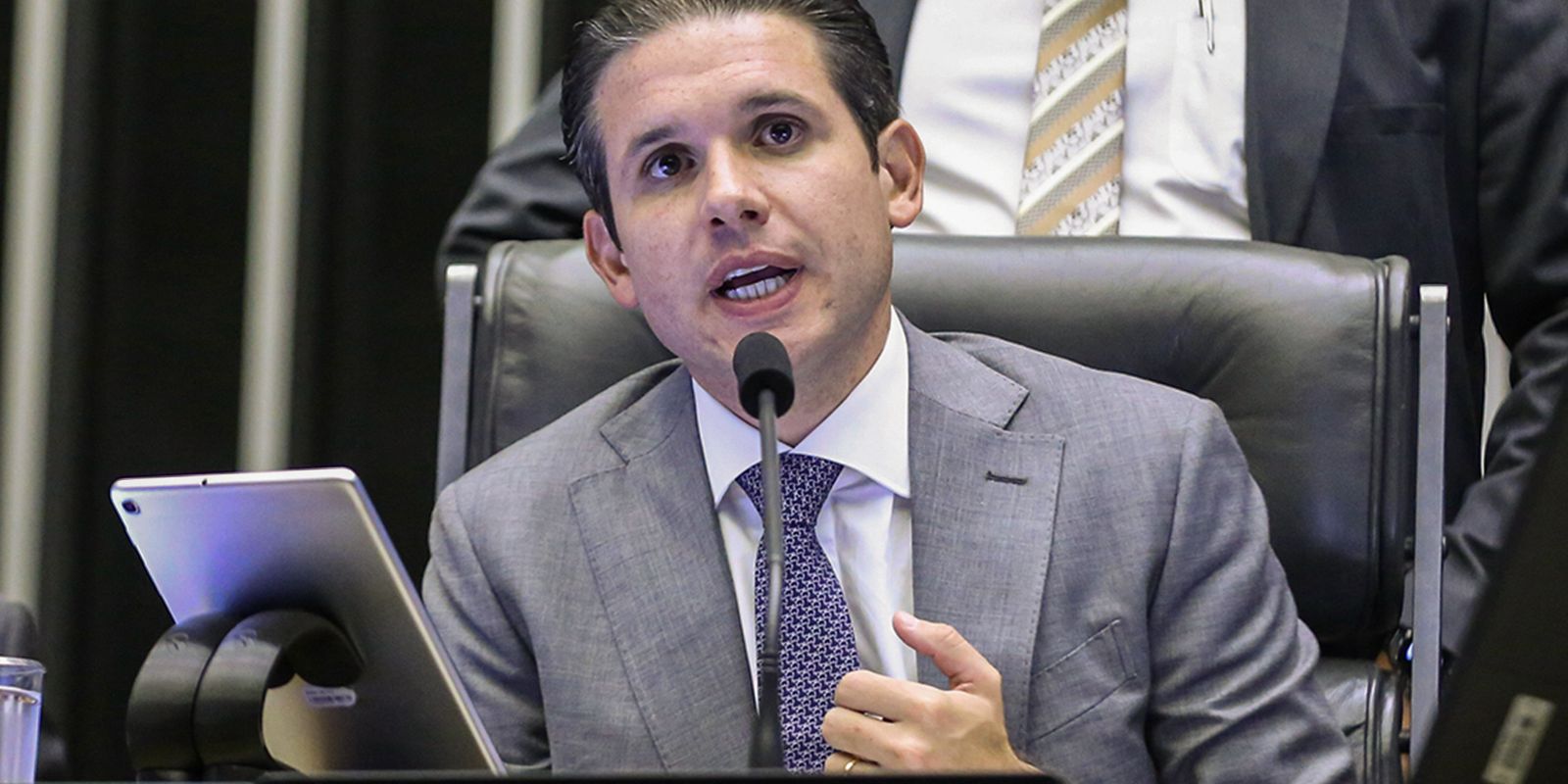 Hugo Motta cita “abusos” e “atropelos” em votação da PEC da Blindagem