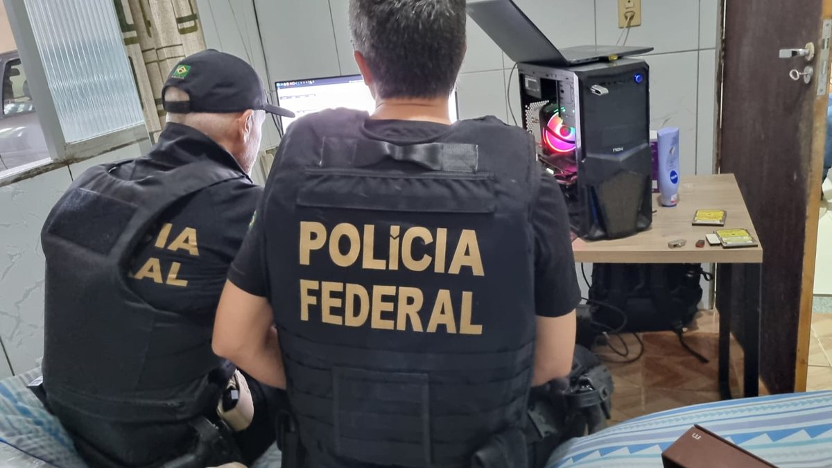 Polícia Federal cumpre mandado em Alagoas contra armazenamento de material de abuso sexual infantil de usuários da ‘darkweb’