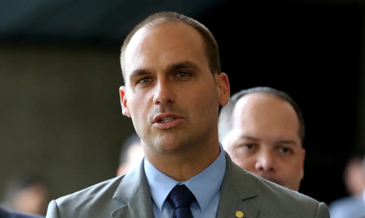 Conselho de Ética pauta processo contra Eduardo Bolsonaro por atuação nos EUA