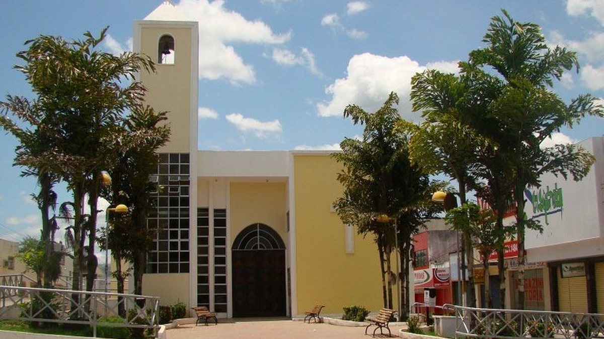 Bandidos invadem igreja e furtam dinheiro de doações de fiéis em União dos Palmares