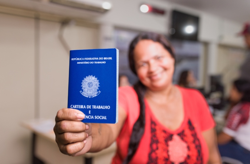 Alagoas tem mais de 2 mil vagas de empregos em Maceió e região metropolitana; veja como se candidatar