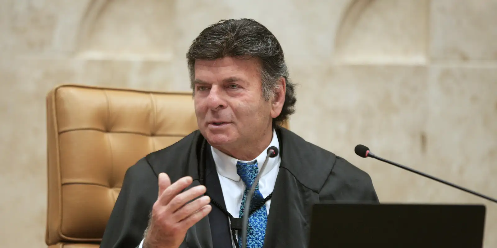 Fux solicita mudança para a Segunda Turma após aposentadoria de Barroso