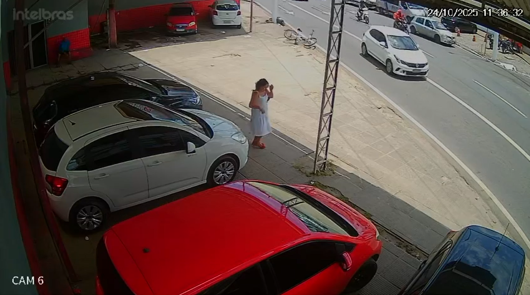 Ciclista atropelado e arremessado contra poste no bairro do Poço está em coma com traumatismo craniano