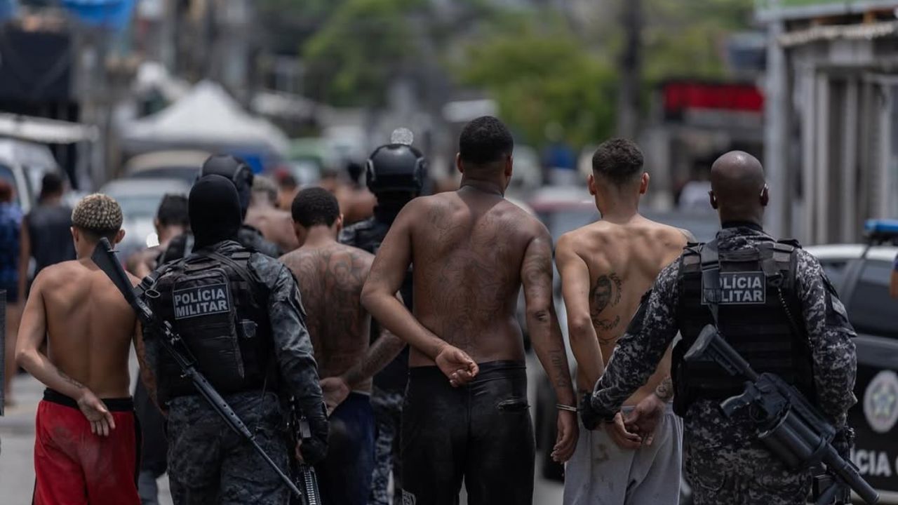 Paraguai e Argentina reforçam fronteiras após alerta de possível fuga de membros do Comando Vermelho