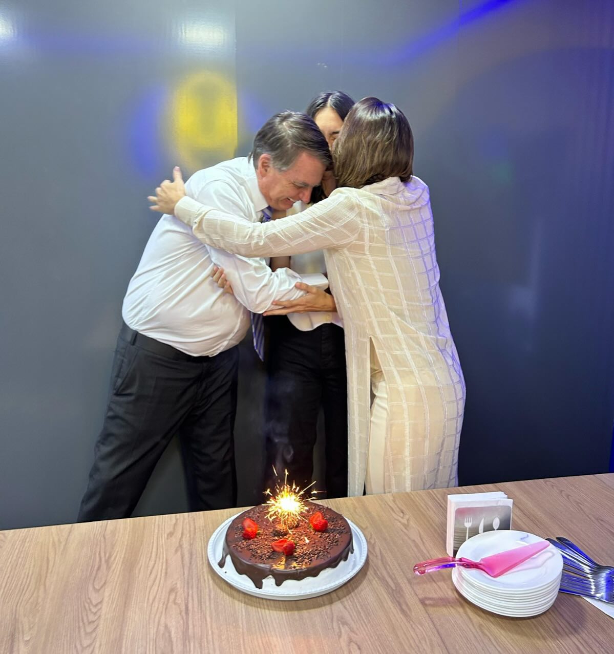 “Não celebramos como pretendíamos”, fala Michelle Bolsonaro sobre aniversário da filha