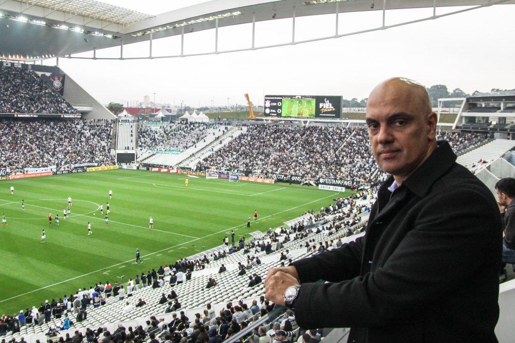 Moraes fala em “consequências sérias” após advogado o chamar de palmeirense