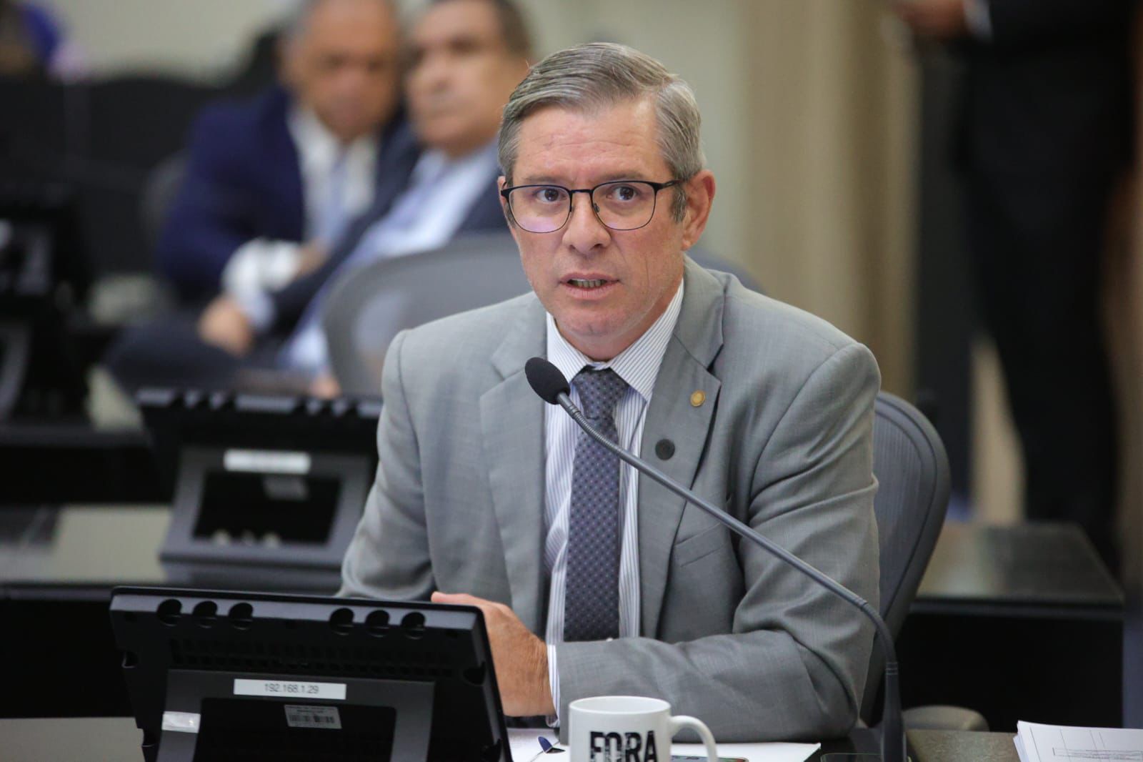 Cabo Bebeto ironiza aposentadoria de Barroso: “Perdeu, mané!”