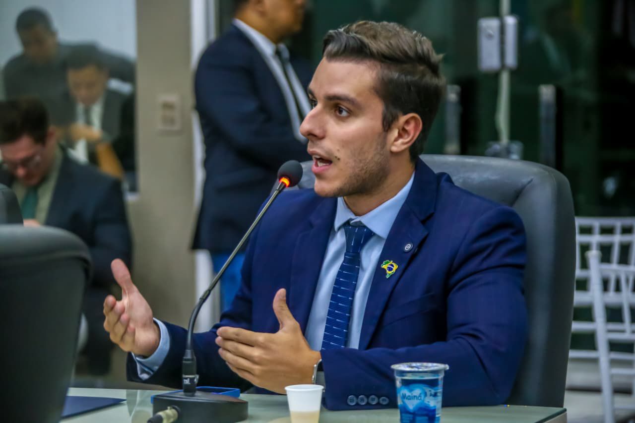 Caio Bebeto assume funções de destaque em três comissões da Câmara