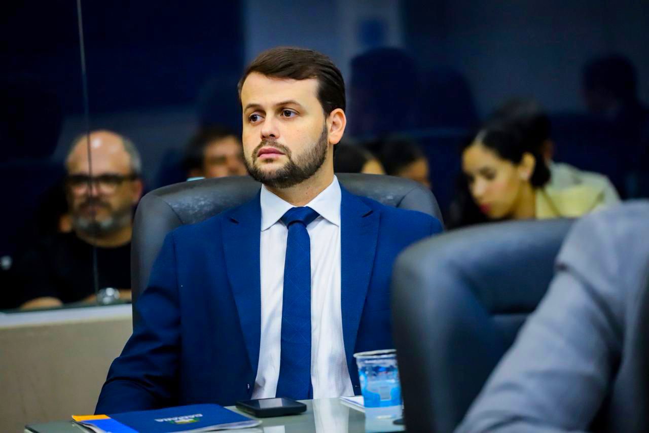 Vereador Neto Andrade denuncia venda irregular da área pública que abriga CAPS e delegacias na Jatiúca