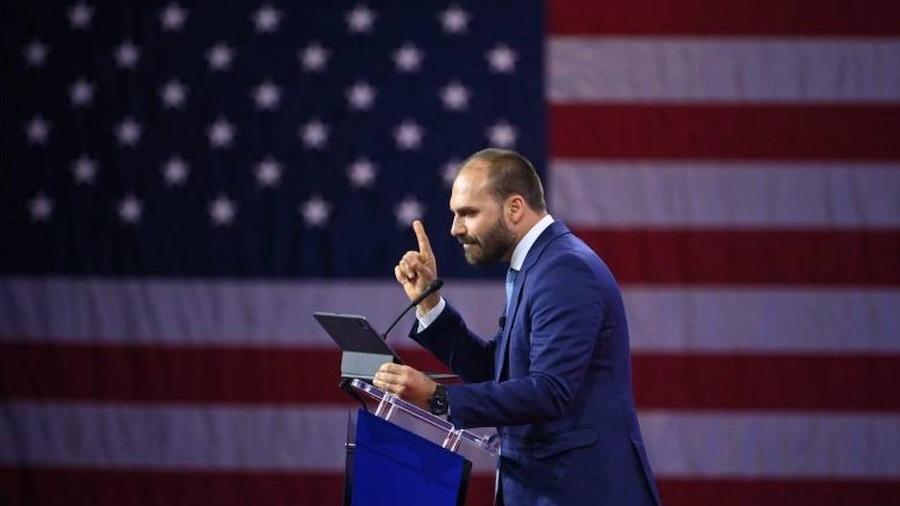 Conselho de Ética da Câmara arquiva pedido de cassação de Eduardo Bolsonaro