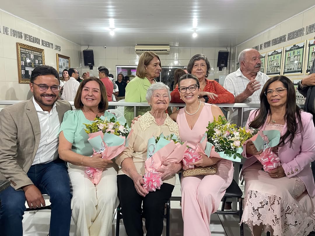 Maribondo inaugura galeria em homenagem às mulheres que marcaram a política local