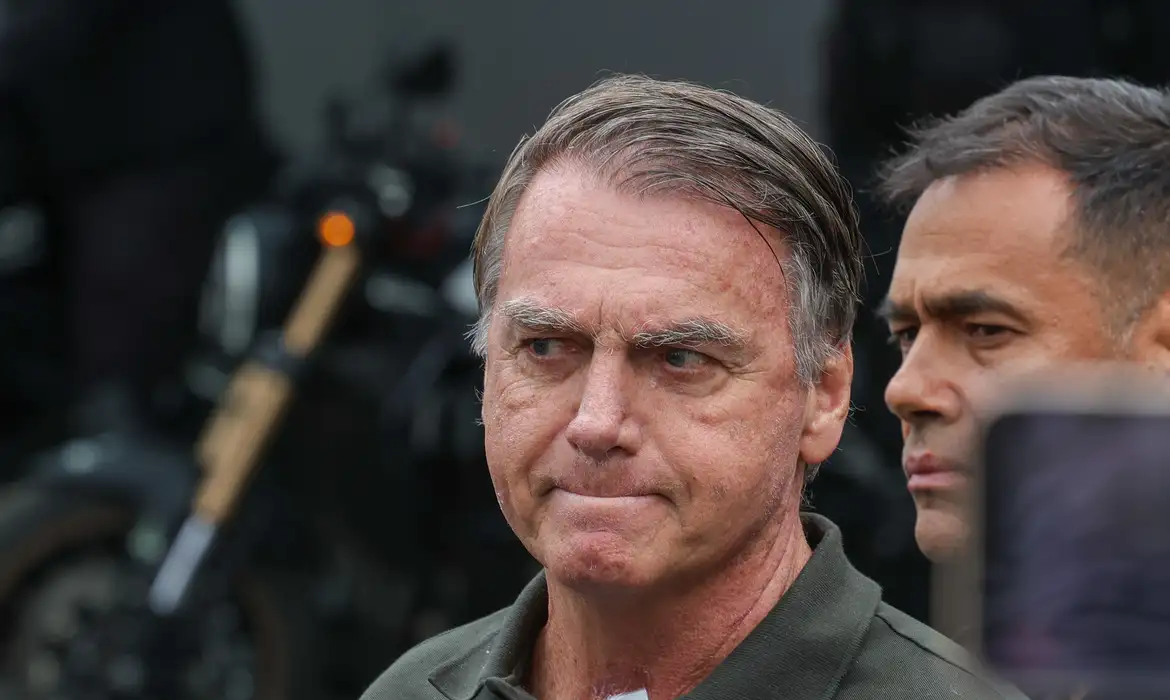 Auxiliar de Trump expressa “profunda preocupação” e critica prisão de Bolsonaro