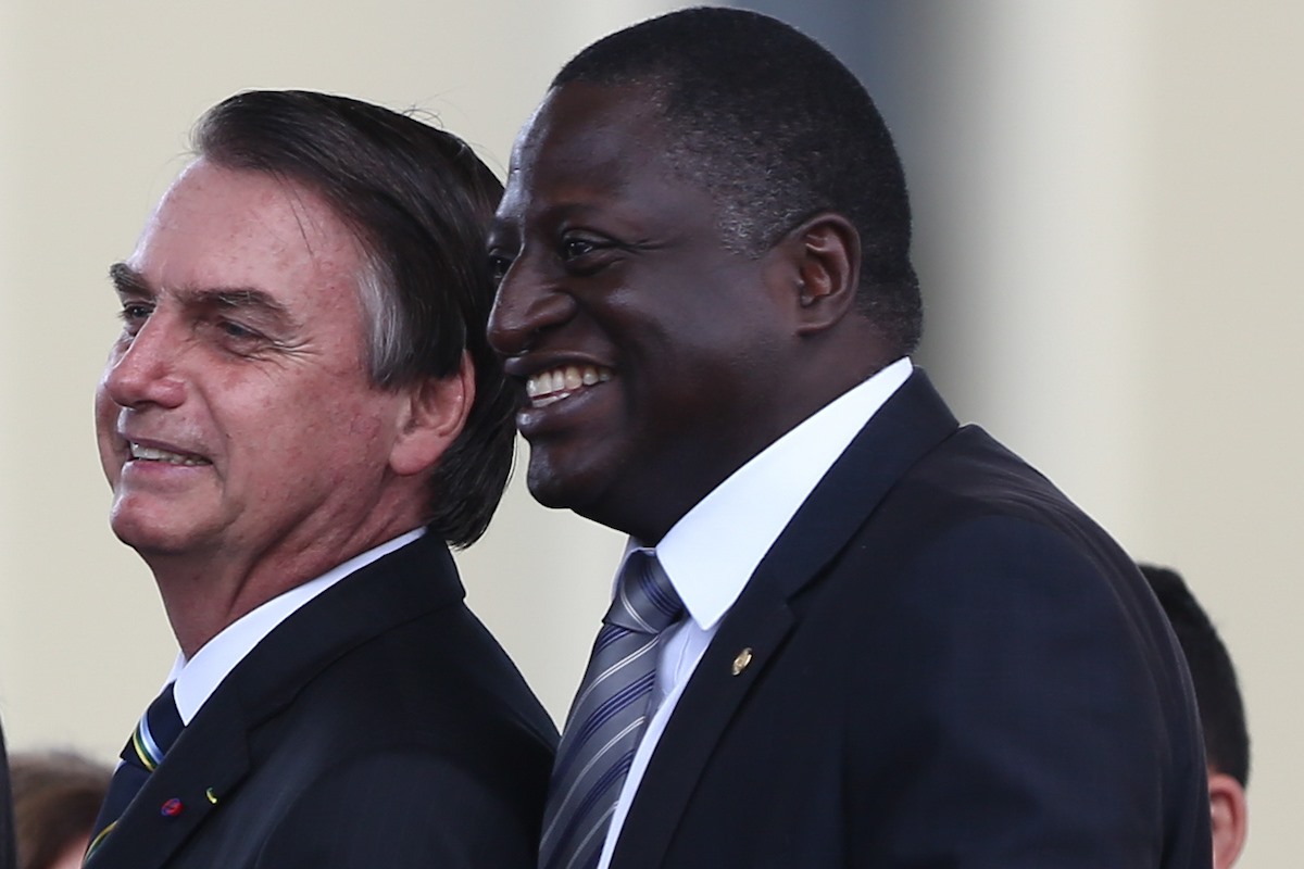 Vizinha chama Hélio Negão de “vagabundo” durante vigília por Bolsonaro