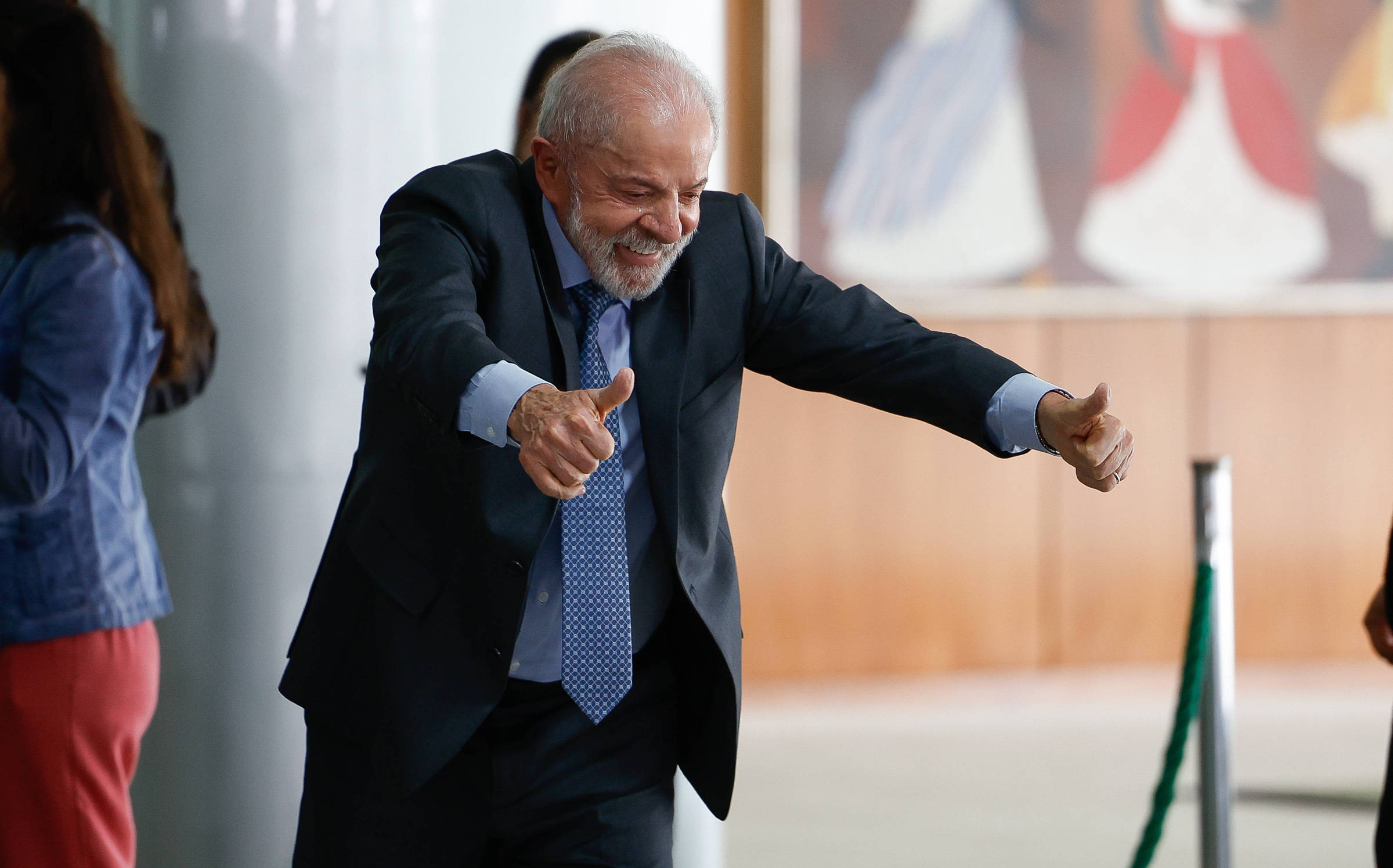 Lula convoca rede nacional para afirmar que isenção do IR é sua maior conquista