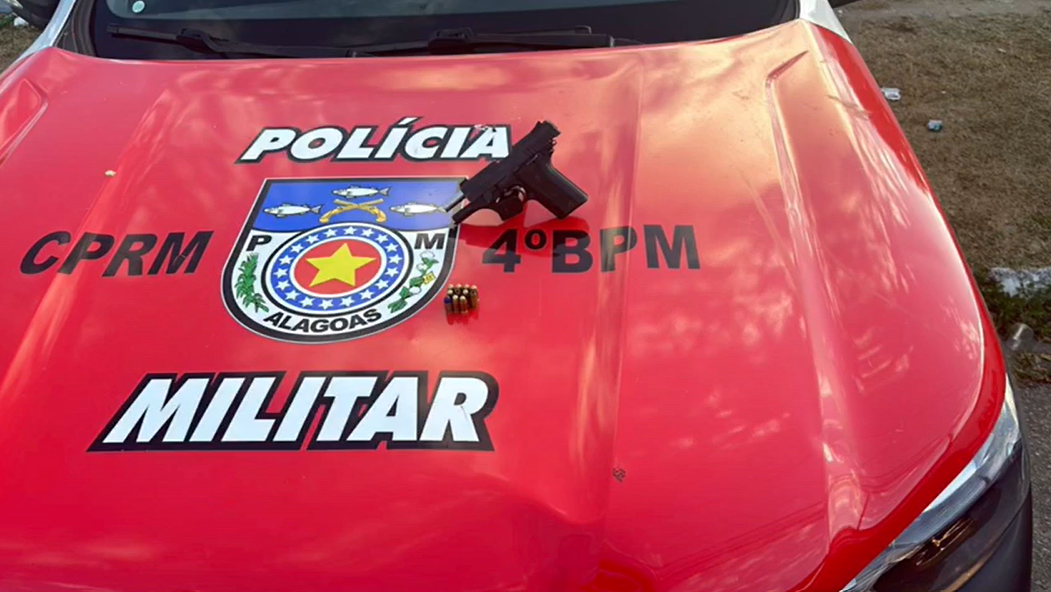 Guarnição do 4º BPM prende homem com arma de fogo no Clima Bom