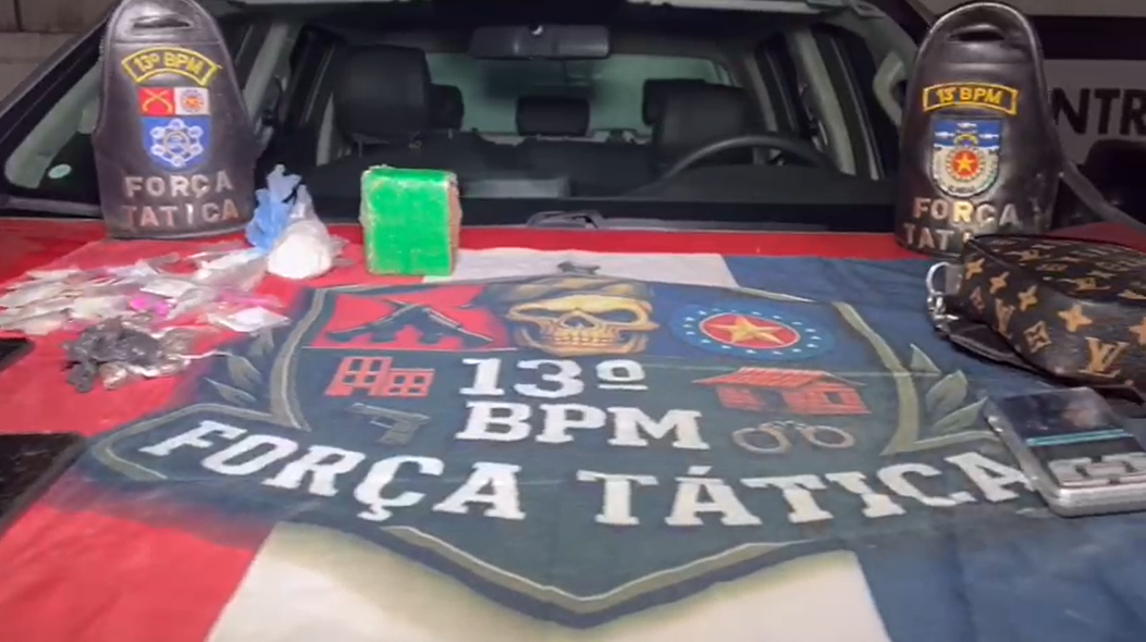 Força Tática prende três homens por tráfico durante operação