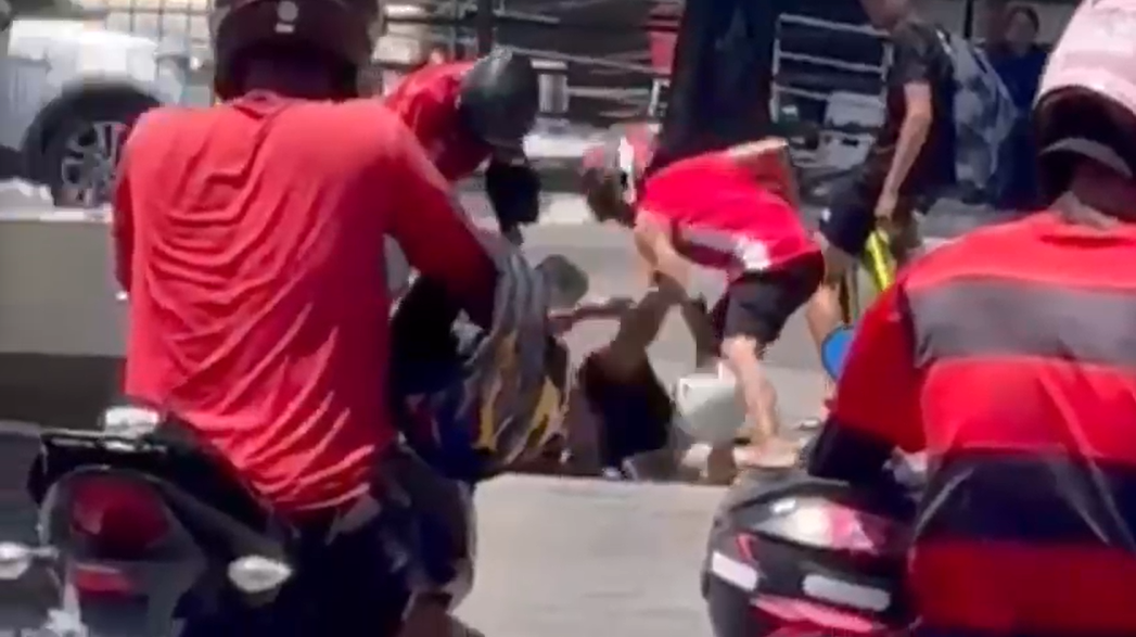 Torcedores do CRB agridem torcedor do CSA no Farol