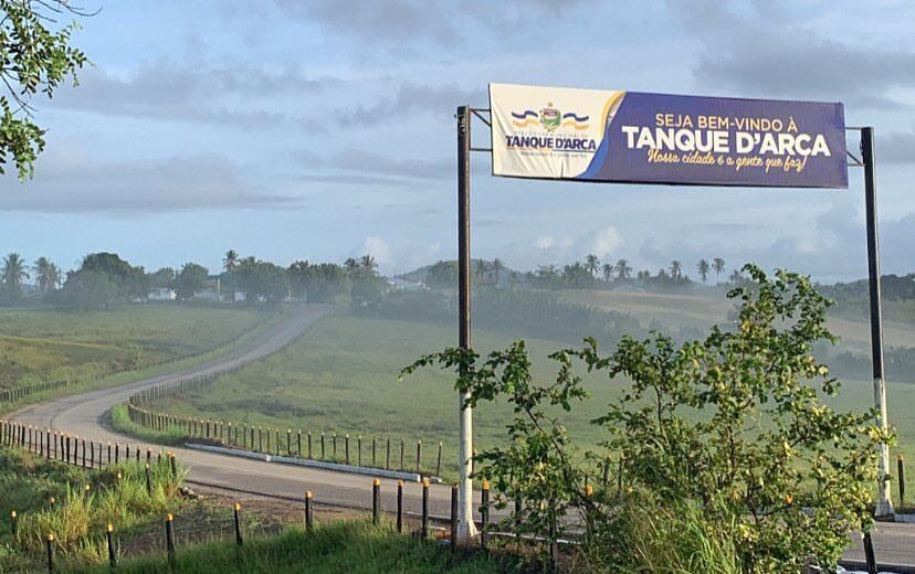 Prefeitura de Tanque d’Arca gasta quase três vezes mais com fanfarra do que com oxigênio medicinal em 2025