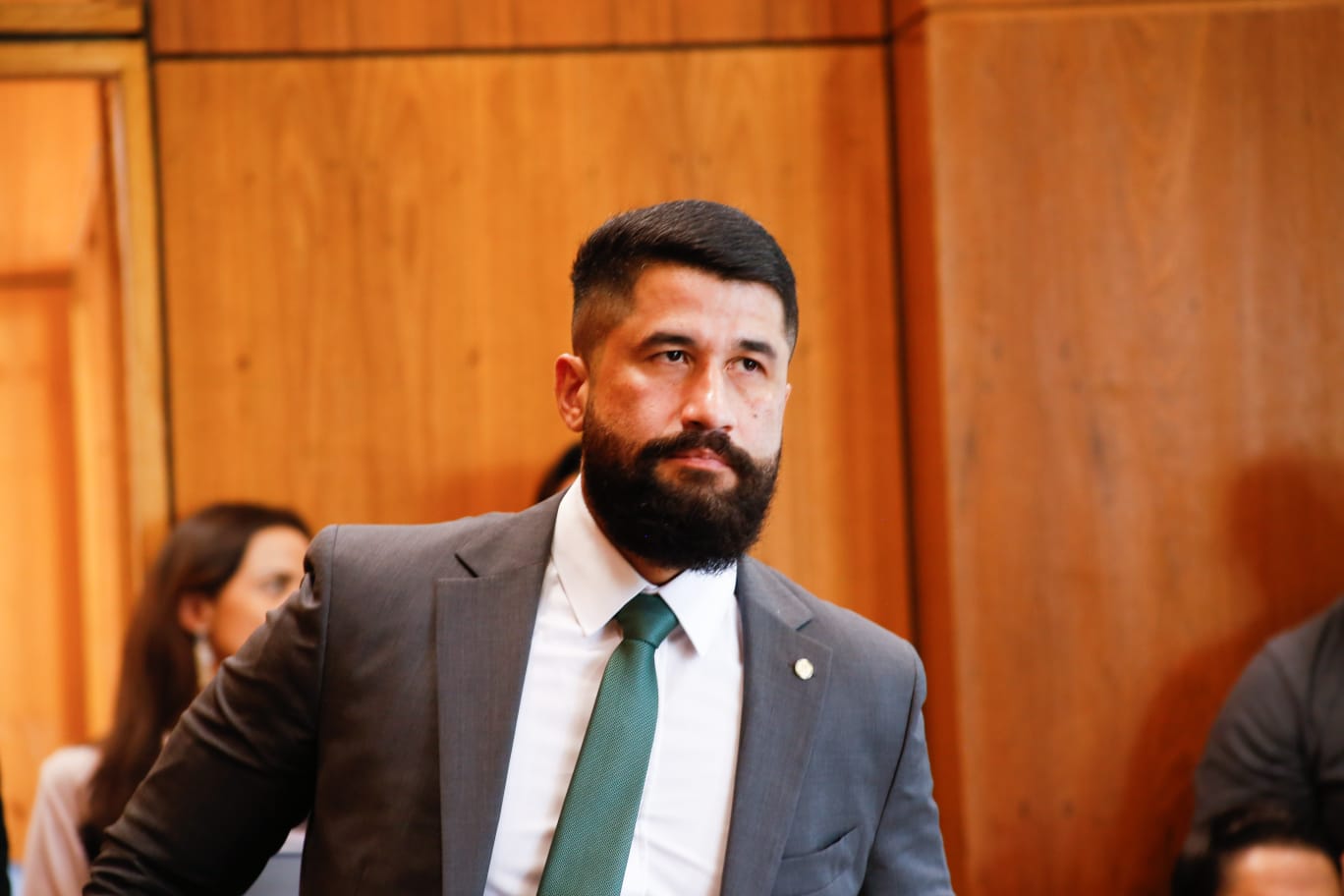 Deputado Fabio Costa conhece em missão oficial, modelo de segurança que derrotou o crime organizado