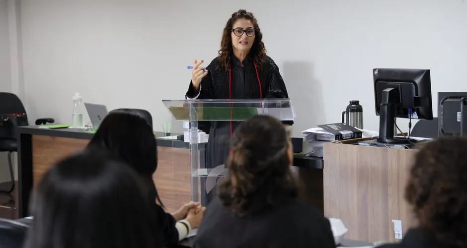 Justiça condena assassino 24 anos após crime que devastou família em Maceió