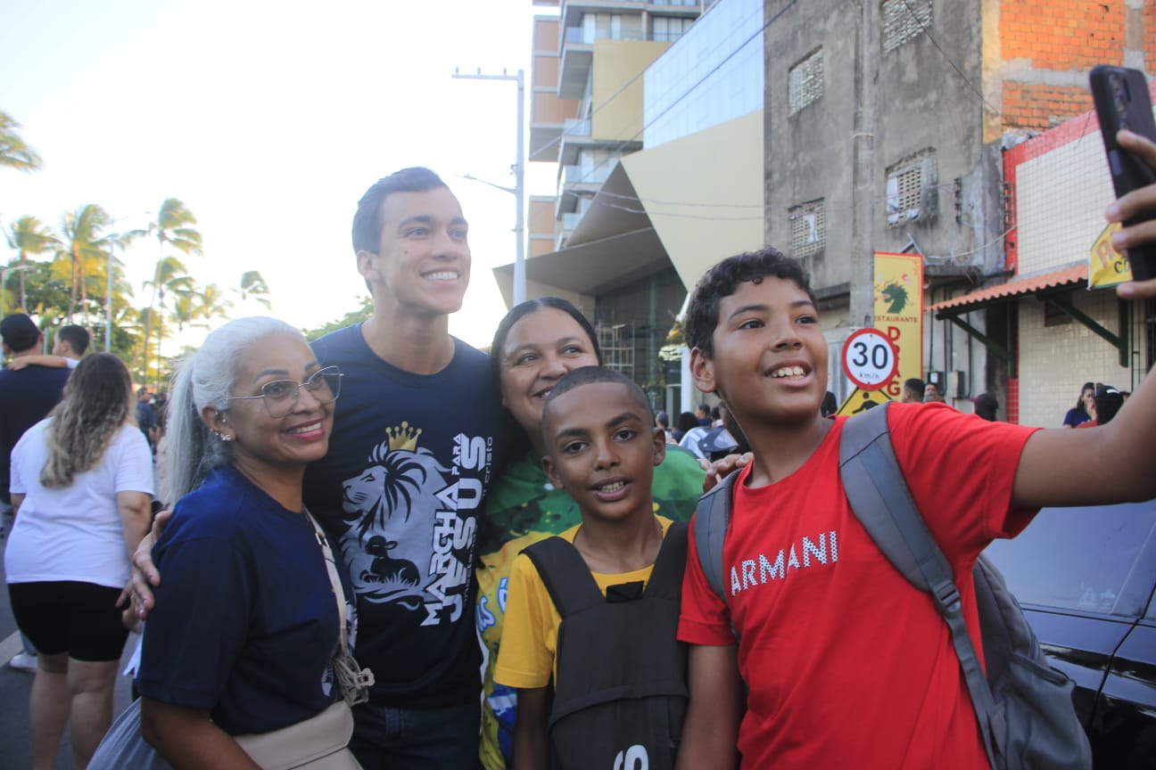 Deputado Leonam participa da 25ª Marcha para Jesus em Maceió