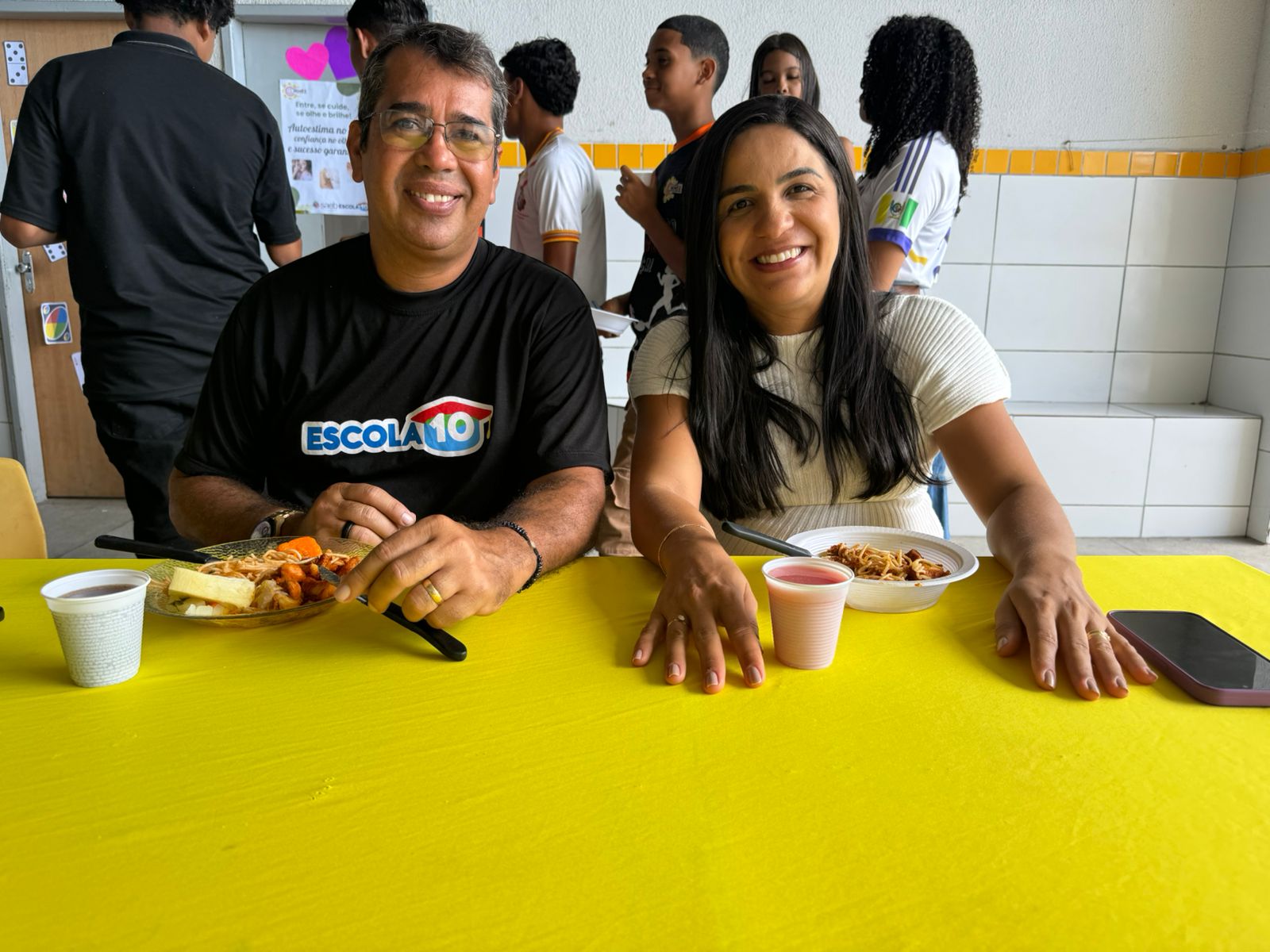 Prefeita Márcia Cavalcante visita estudantes e deseja bom desempenho no Saeb
