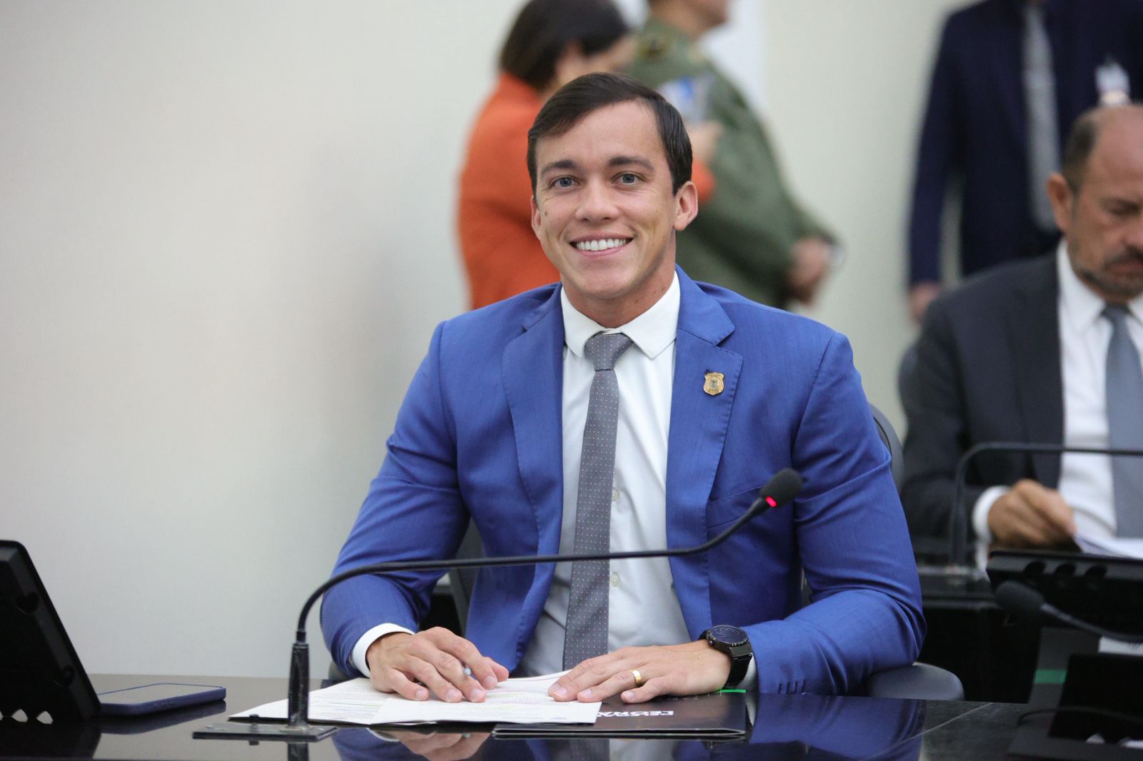 Delegado Leonam lidera pesquisa de intenção de voto para Assembleia Legislativa em Alagoas