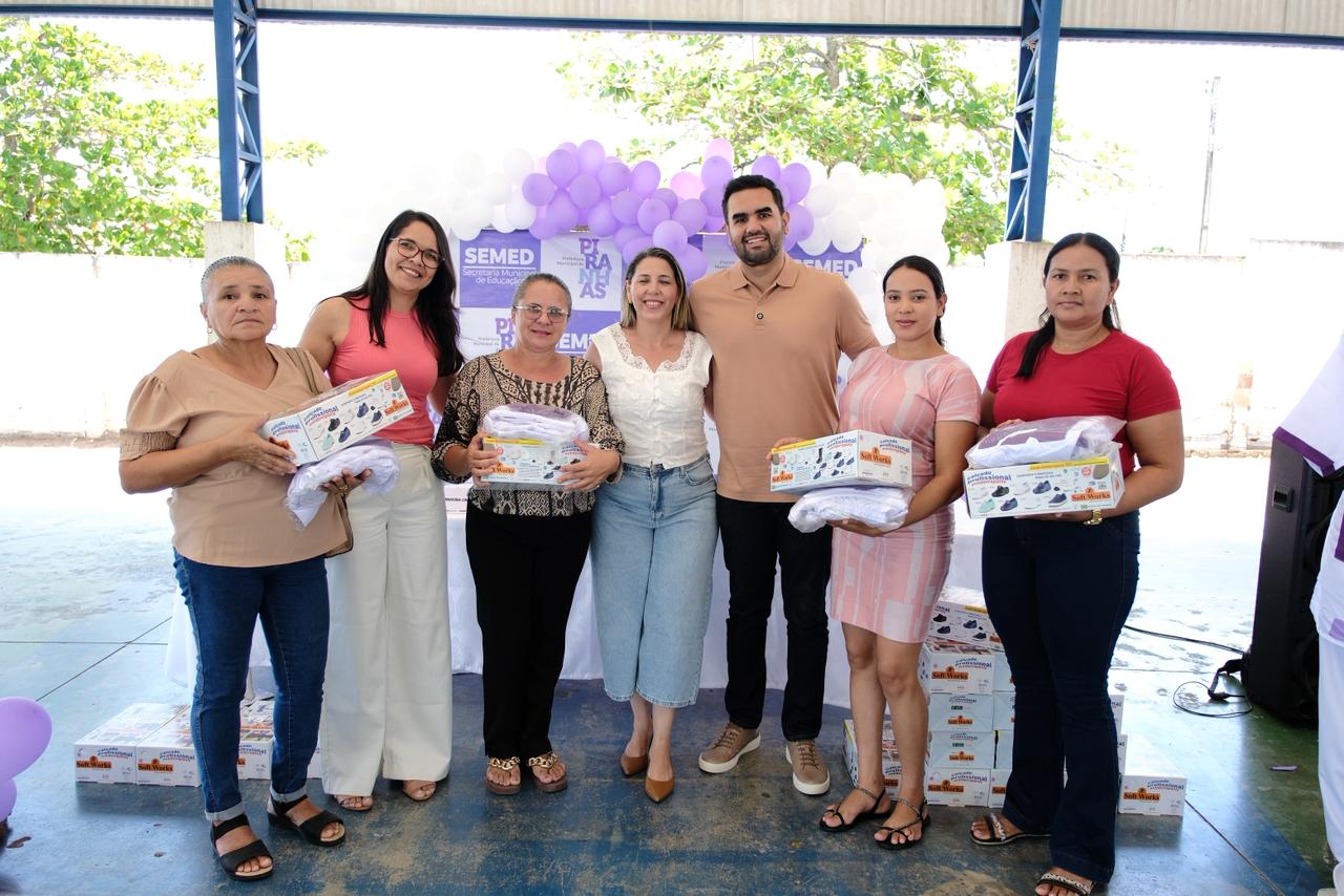 Gestão Tiago Freitas fortalece Educação de Piranhas com entregas de novos uniformes, Salas Google de Robótica e nova van escolar