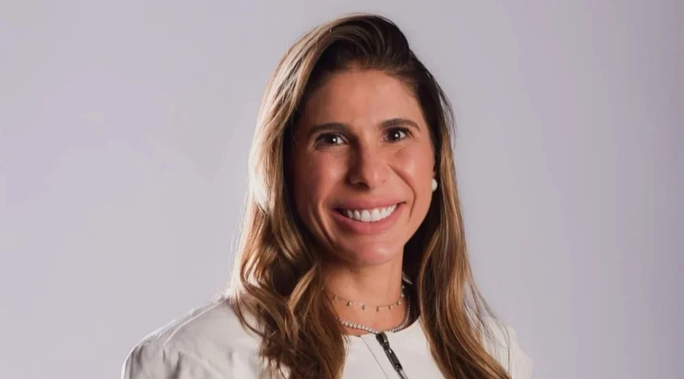 Ex primeira-dama de Alagoas, Marina Cintra, pode disputar eleições de 2026 ao lado de JHC