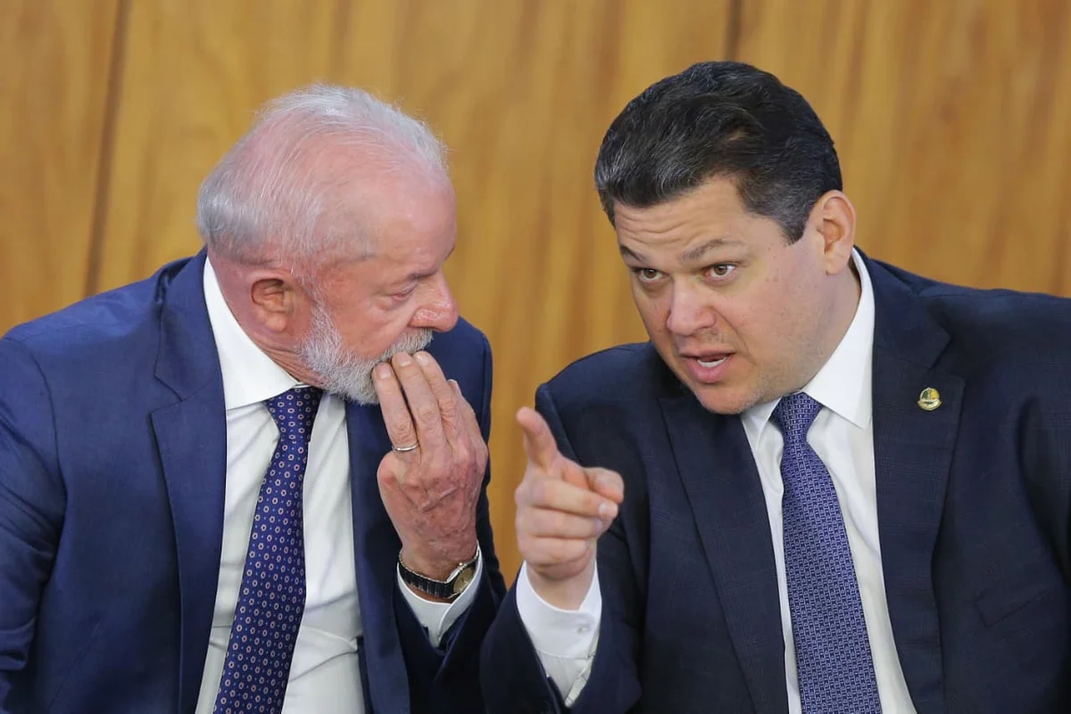 Senadores dizem que nunca testemunharam Alcolumbre com “tanto ódio” de Lula por escolha ao STF