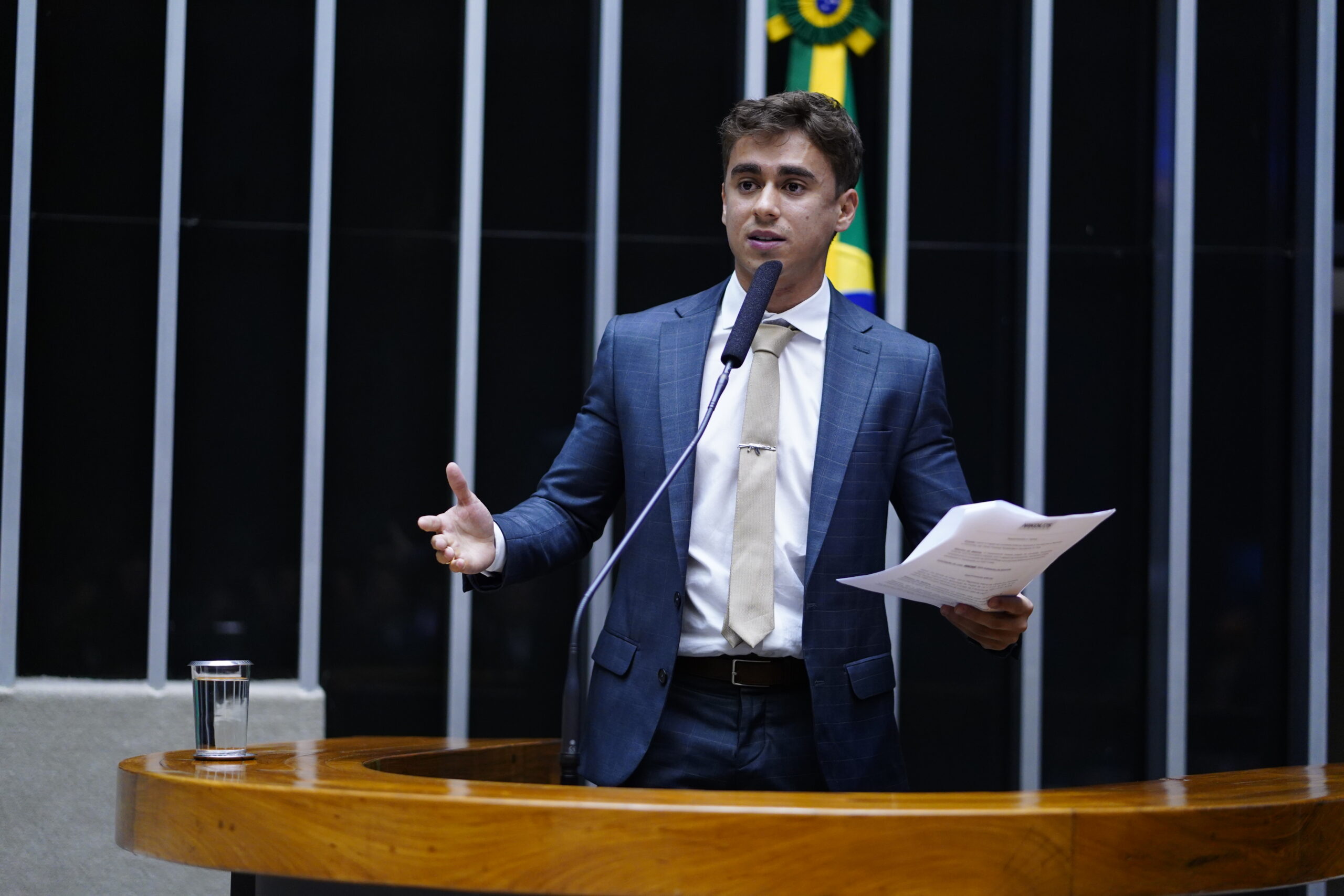 Justiça manda X apagar post de Nikolas Ferreira chamando PT de “Partido dos Traficantes”